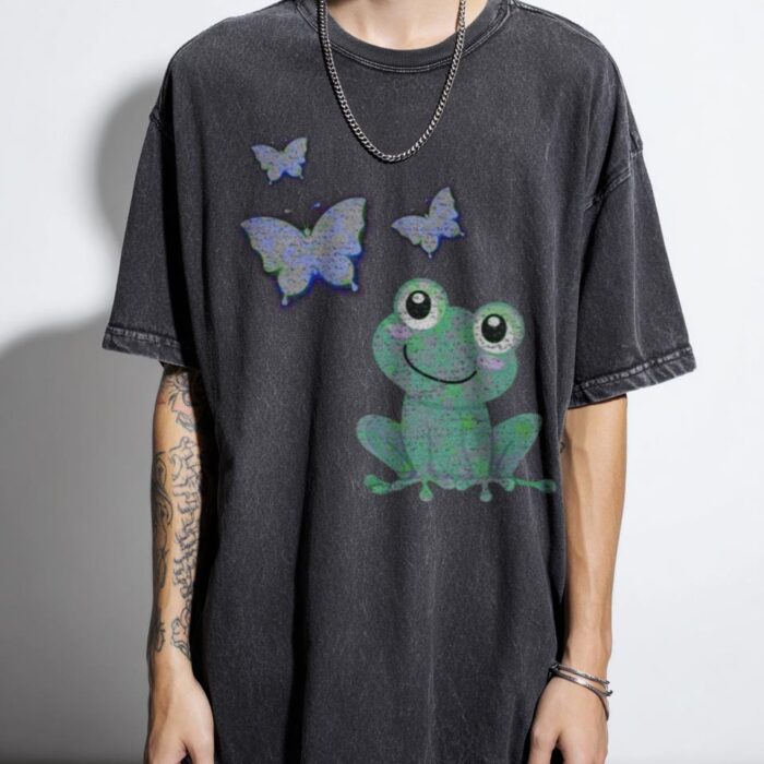 Adorable Jungle Frog T-Shirt | Wildlife Graphic Tee