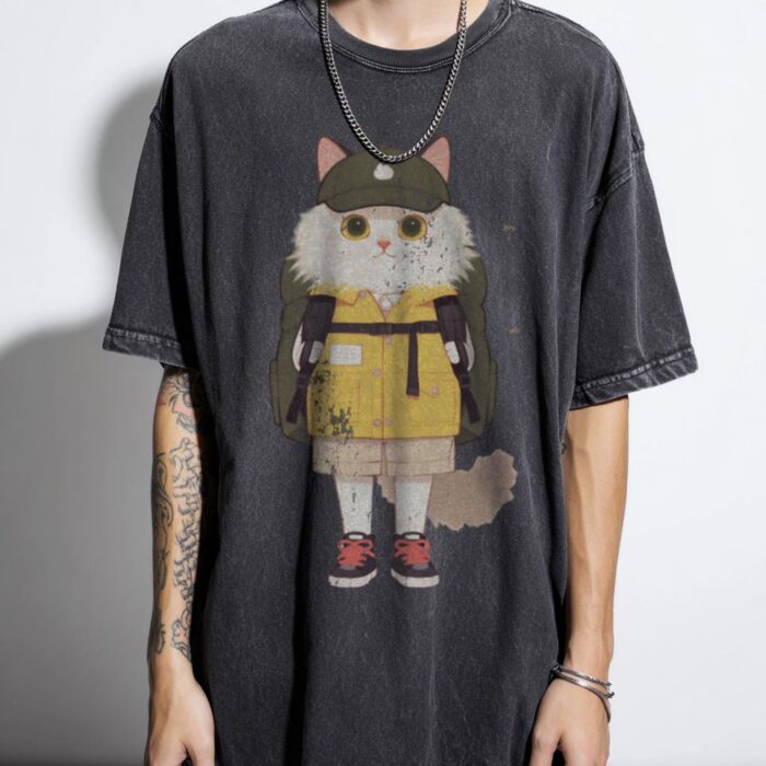 Adventurous Hiking Cat T-Shirt | Outdoor Explorer Tee