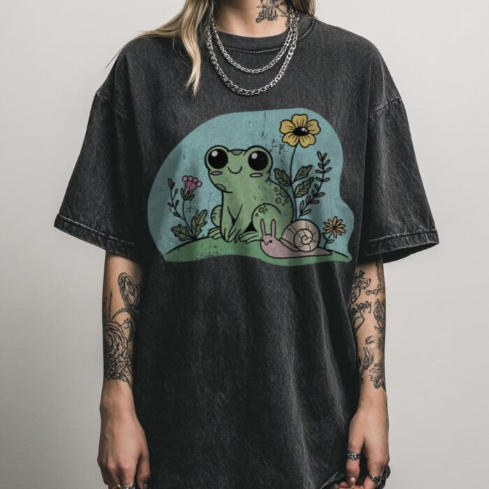 Aesthetic Frog and Snail T-Shirt | Cute Nature Tee