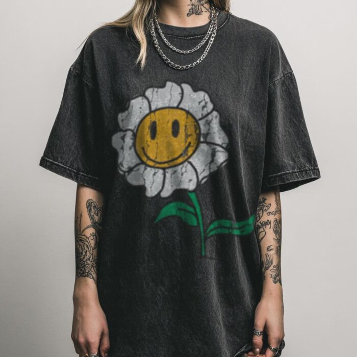 Smiley Face Flower T-Shirt | Cute Happy Cartoon Daisy Tee
