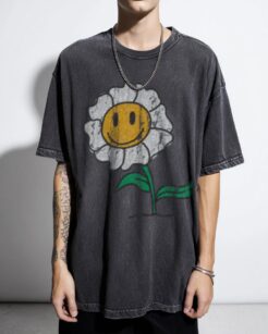 Smiley Face Flower T-Shirt | Cute Happy Cartoon Daisy Tee